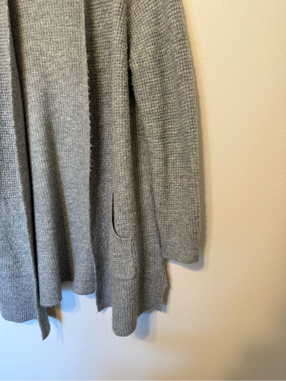 Cozy Open-Front Gray Women’s Cardigan Sweater - Picture 2 of 4